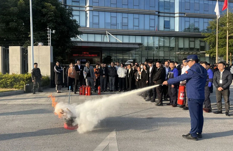 筑牢安全線，防患于未“燃”丨昇輝控股開展消防演練活動